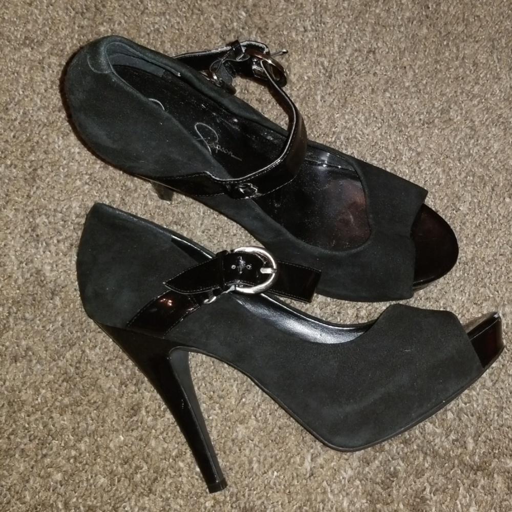 Jessica Simpson black heels